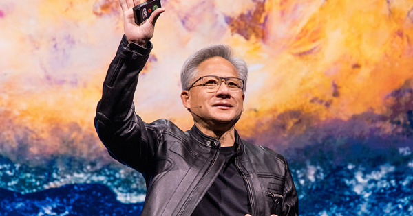 끝나지 않는 젠슨 황의 싸움