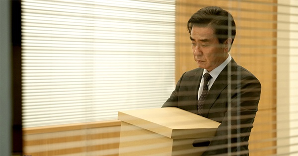 일상의 기업가 시대.. 저 명함이 날아갔을 때, 나는 무엇으로 남을 수 있을까