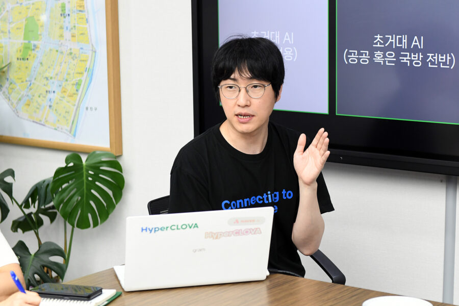 하정우 전 수석의 업스테이지 주식 취득 논란… 당사자들의 이야기를 들어봤습니다